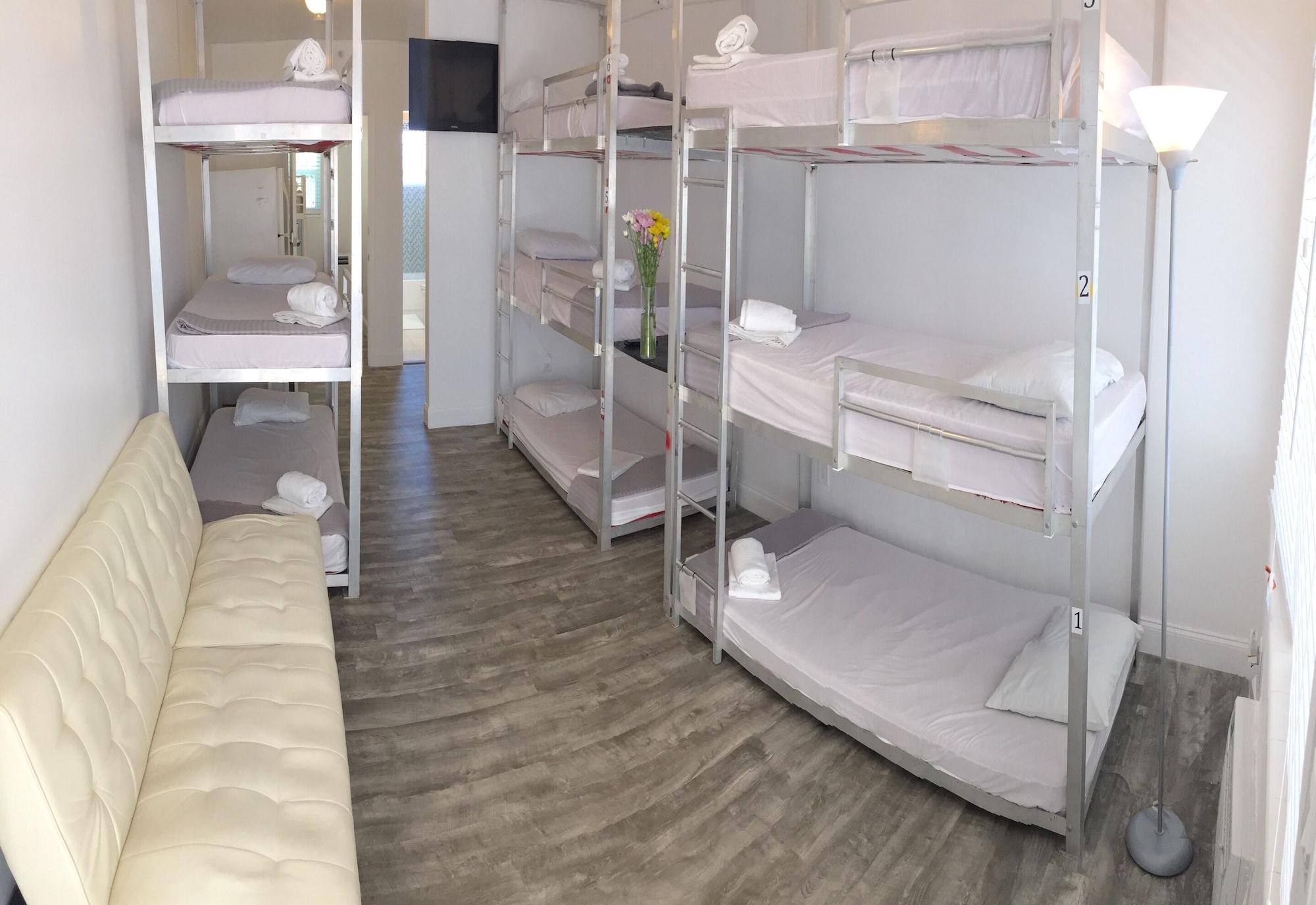 Bikini Hostel, Cafe & Beer Garden (Adults Only) Miami Beach Extérieur photo