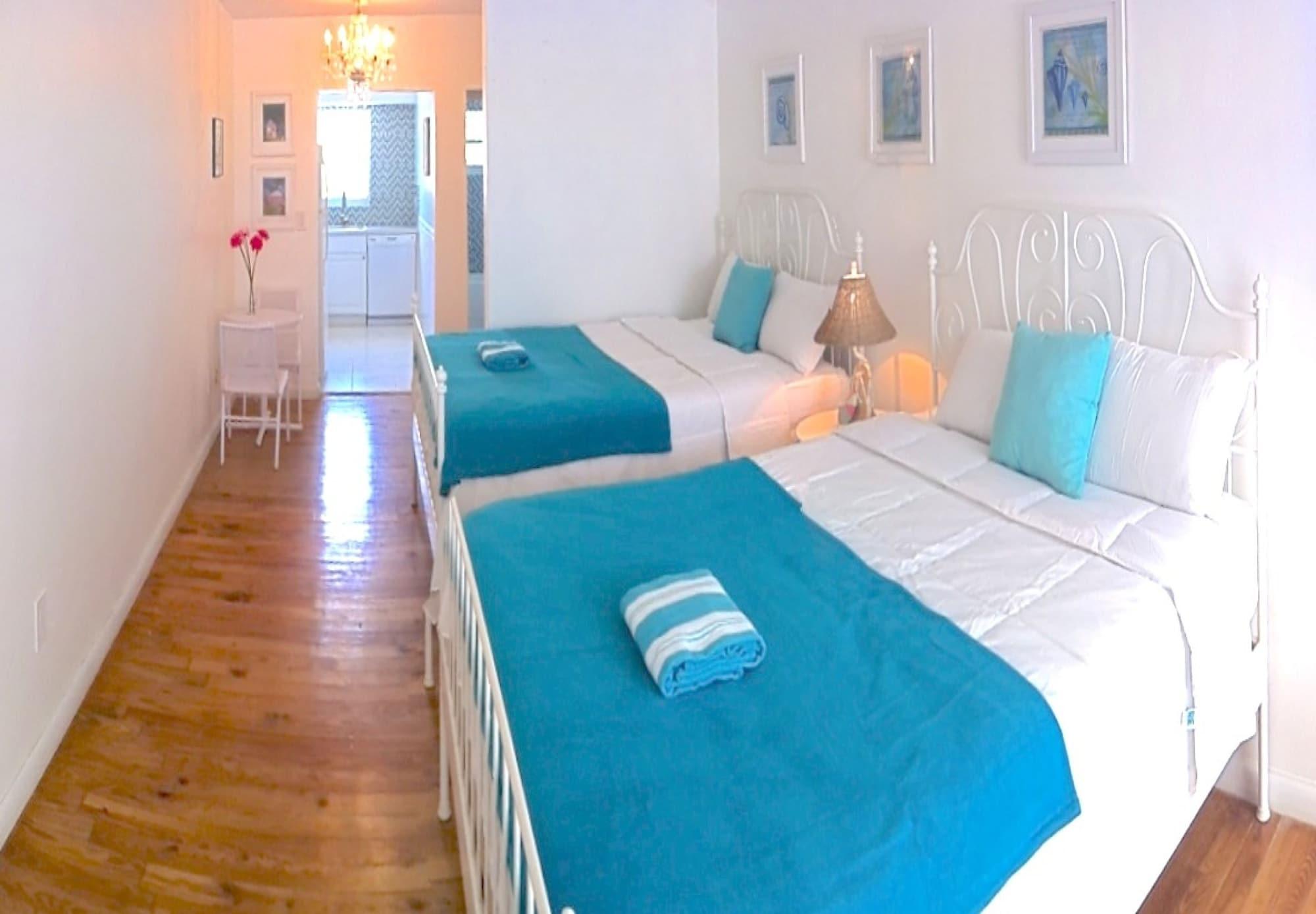 Bikini Hostel, Cafe & Beer Garden (Adults Only) Miami Beach Extérieur photo