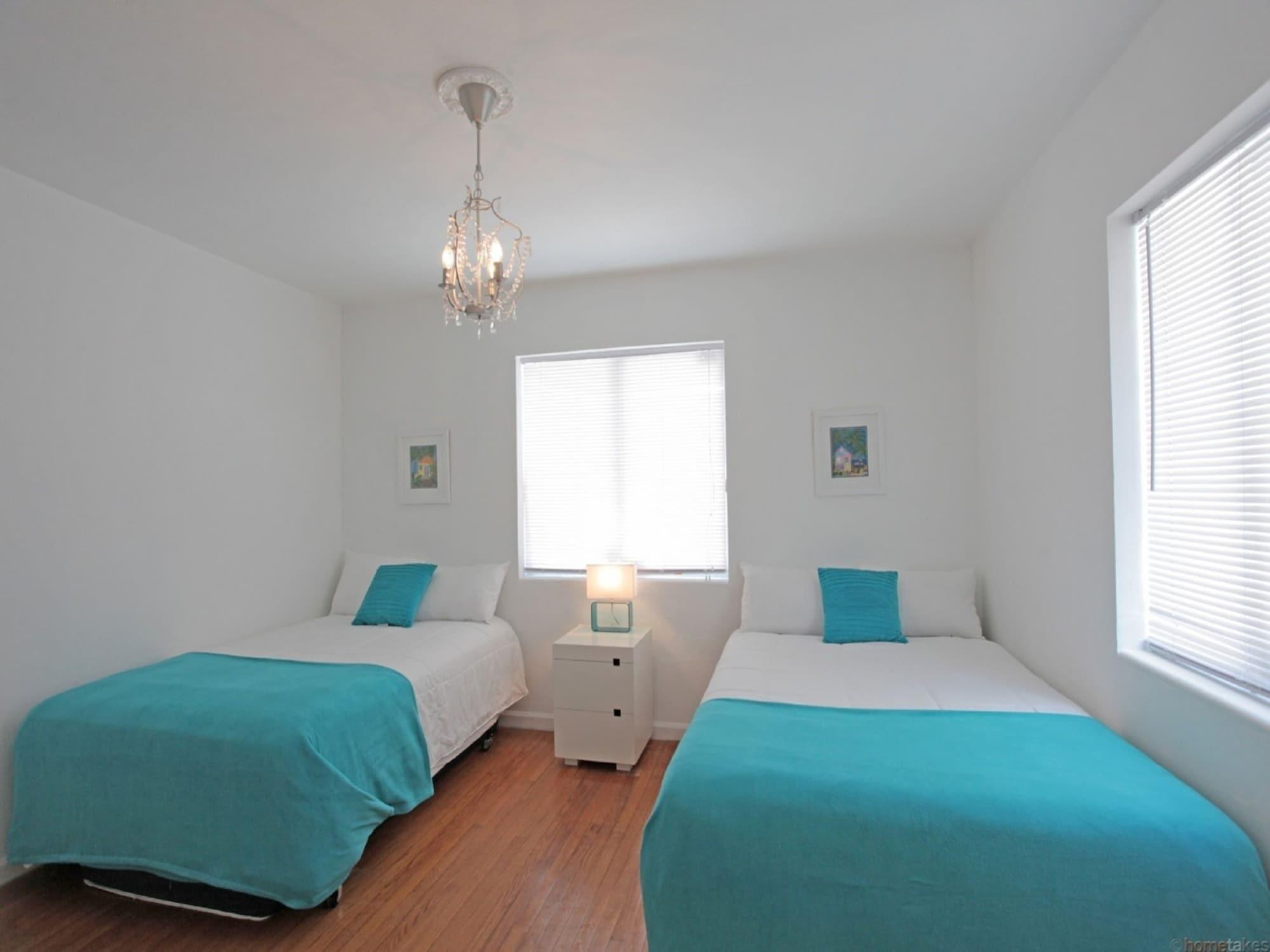 Bikini Hostel, Cafe & Beer Garden (Adults Only) Miami Beach Extérieur photo
