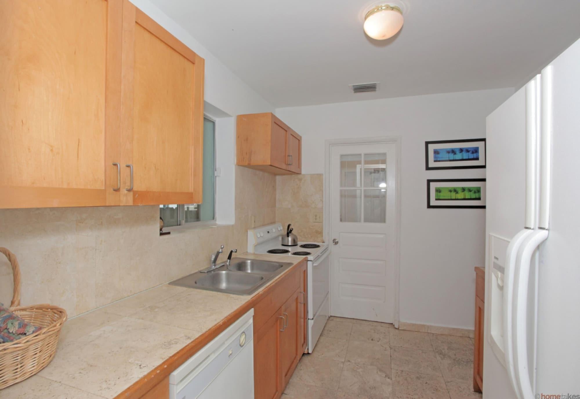 Bikini Hostel, Cafe & Beer Garden (Adults Only) Miami Beach Extérieur photo